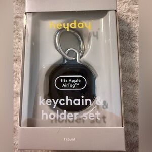 Heyday Gray and Yellow Packaging with Black Key Chain and AirTag holder